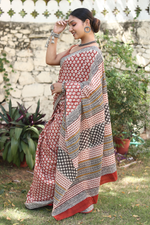 Load image into Gallery viewer, Mahroon Mulmul Cotton Hand-block Print Saree with Blouse Piece