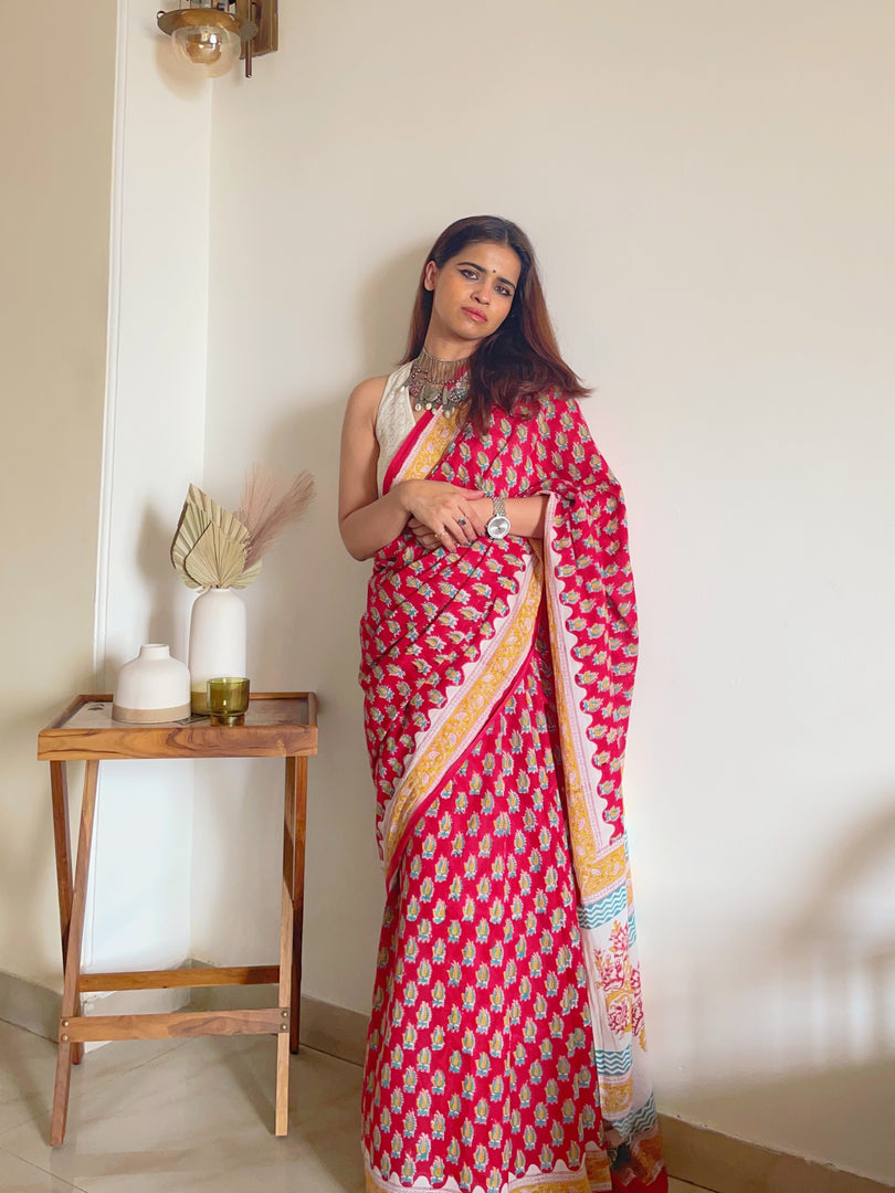 Women In Red - Mulmul Cotton Saree For Women With Blouse Piece