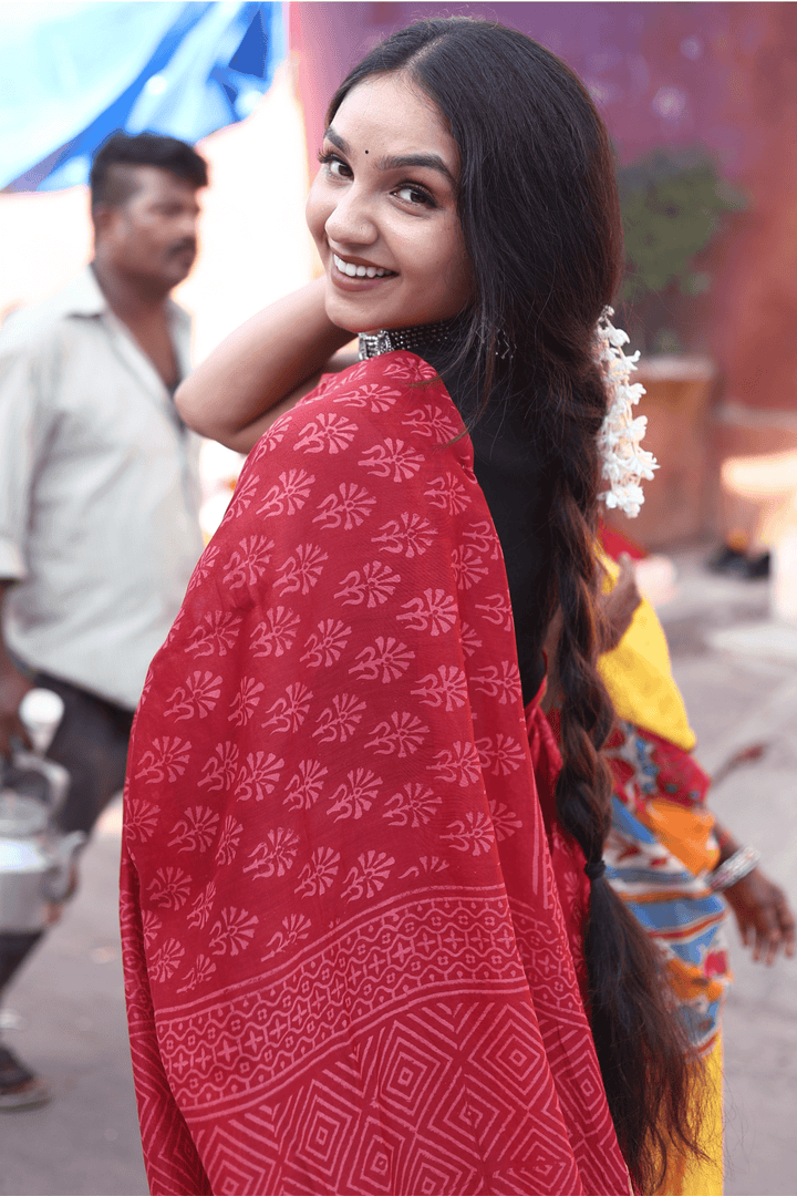 Gulistan Red Chanderi Silk Hand-block Print Saree with Blouse - Paheli-Jaipur